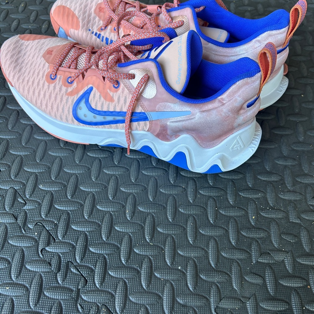 Nike Giannis Immortality